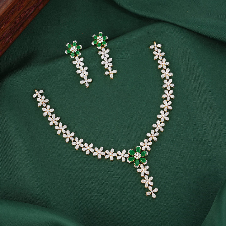 Shikiyaa Avikam Necklace Set