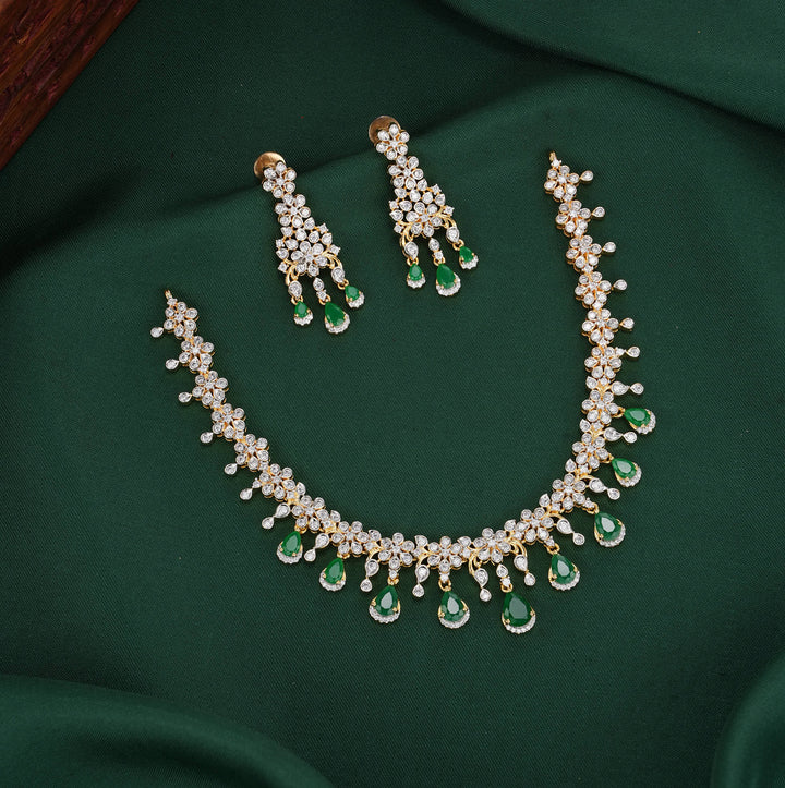 Authentic Sparkle Diamond Design Necklace Set