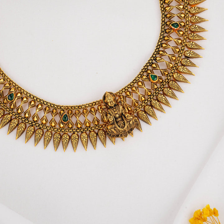 Aaradhya Nagas Short Necklace