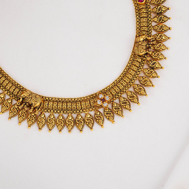 Janvika Nagas Short Necklace