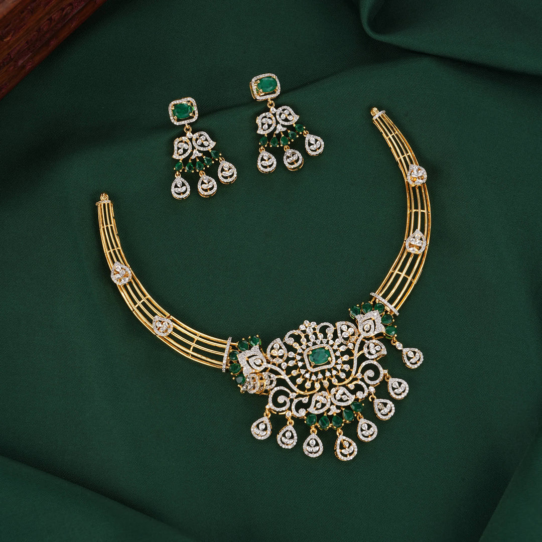 Lavish Diamond Design Necklace Set
