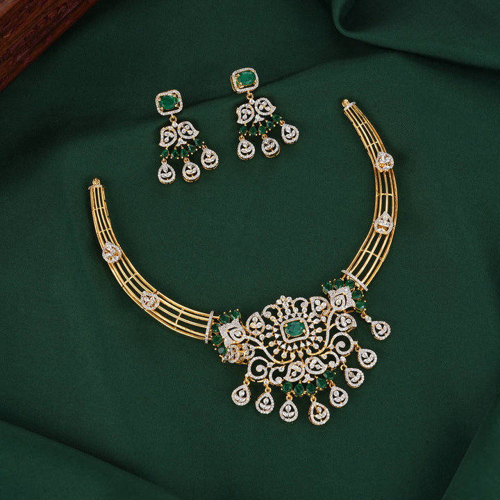 Lavish Diamond Design Necklace Set