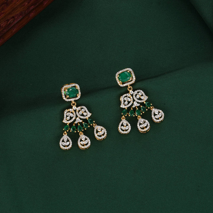 Lavish Diamond Design Necklace Set