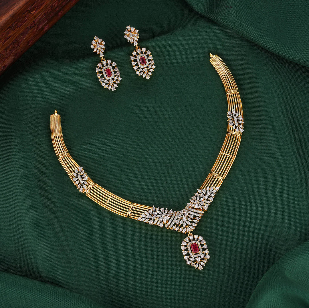 Love Fall Diamond Design Necklace Set