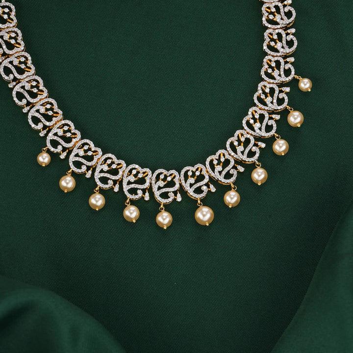 Dreamy Diamond Design Necklace Set