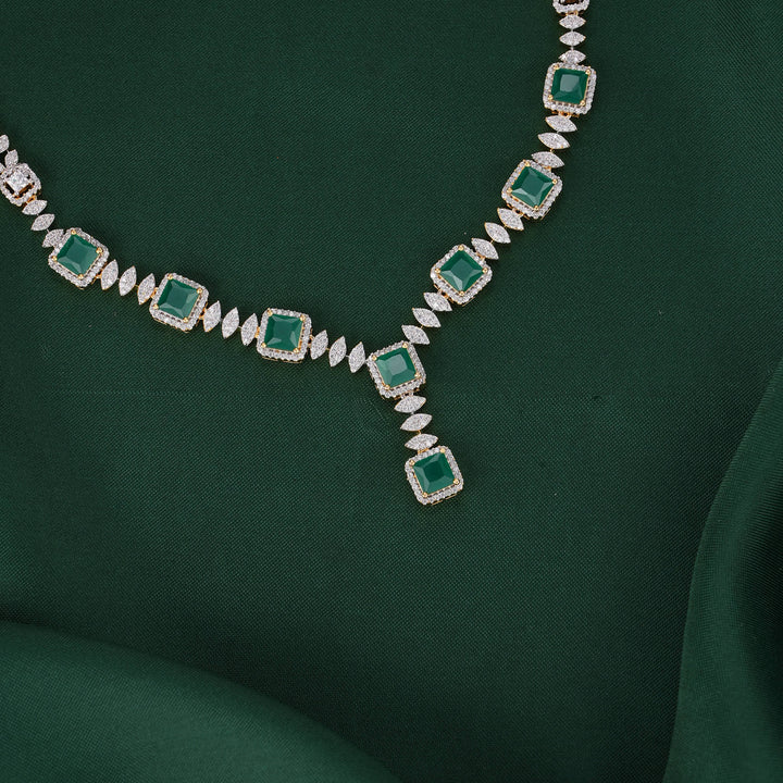 Velessa  Diamond Design Necklace Set