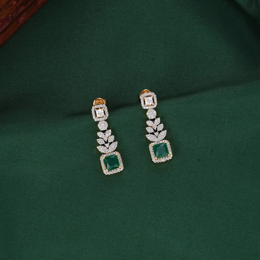 Velessa  Diamond Design Necklace Set