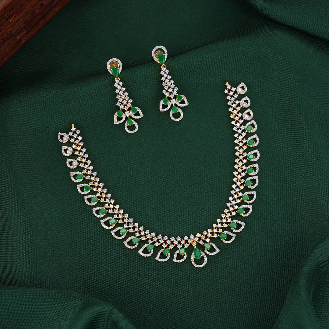 Fanisha Diamond Design Necklace Set