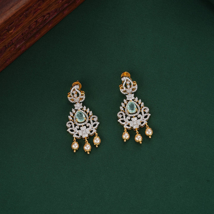 Glittering Diamond Design Necklace Set
