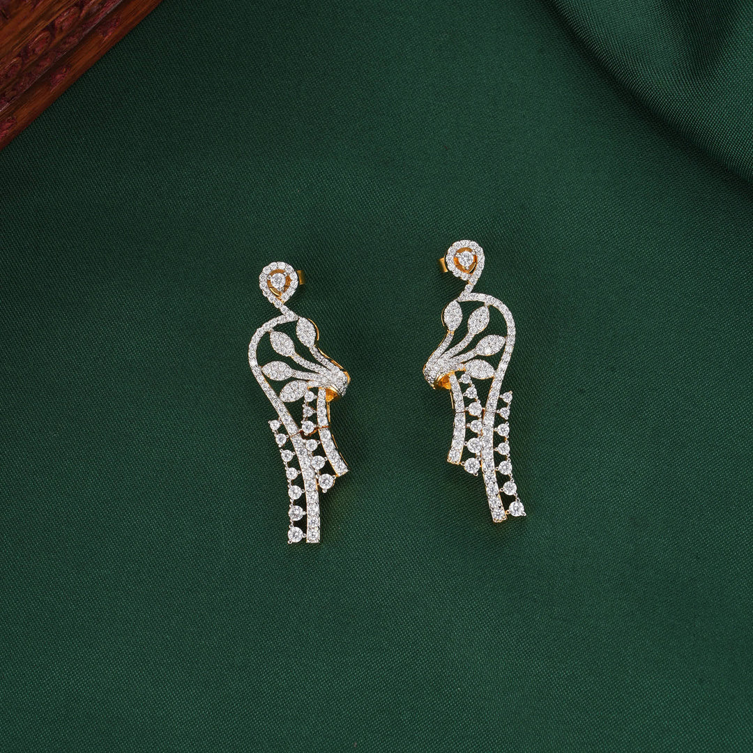 Varshikaa Diamond Design Necklace Set