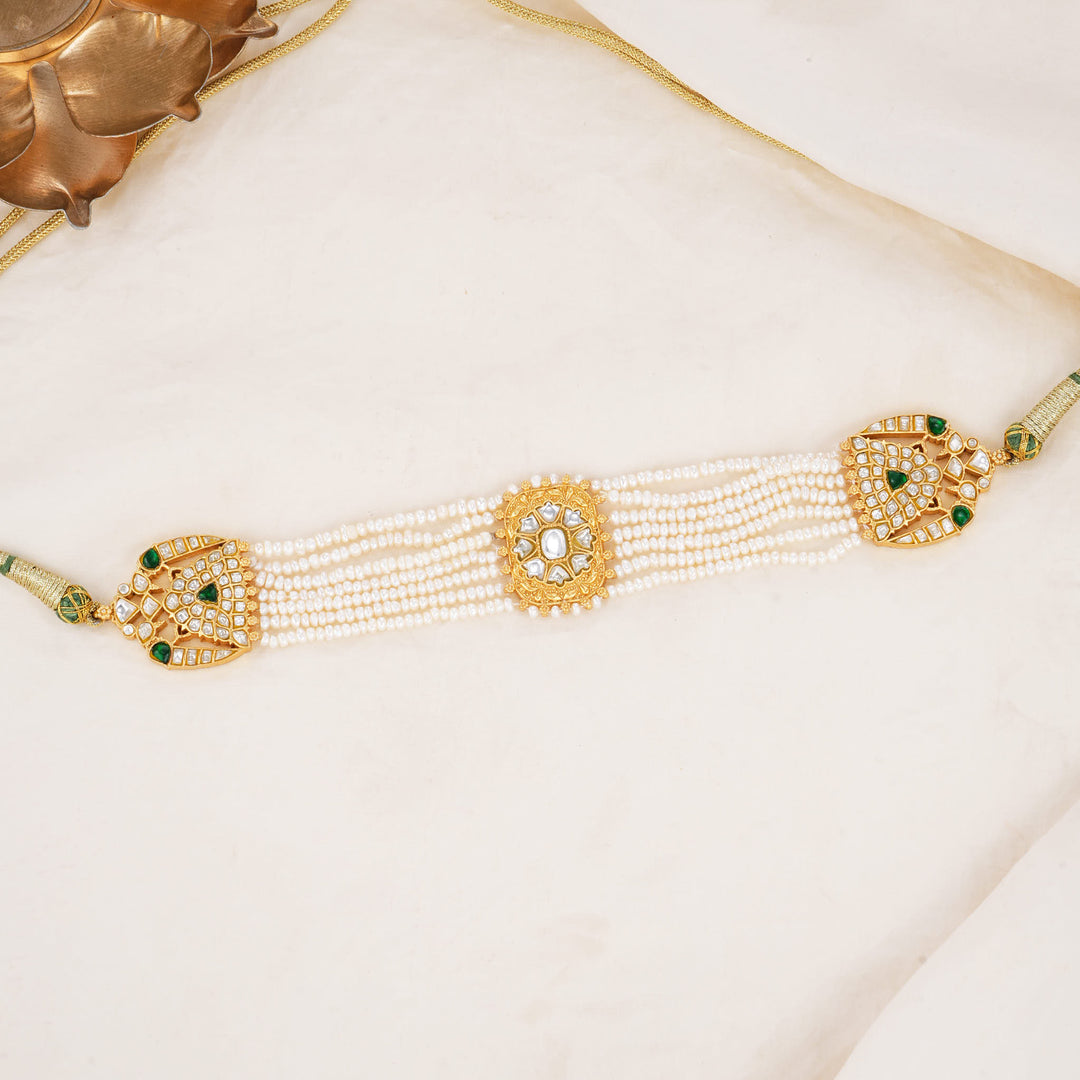 Fantastic  Kundan Choker