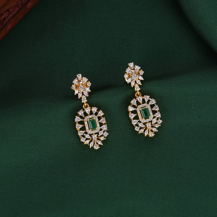 Elarine Diamond Design Necklace Set
