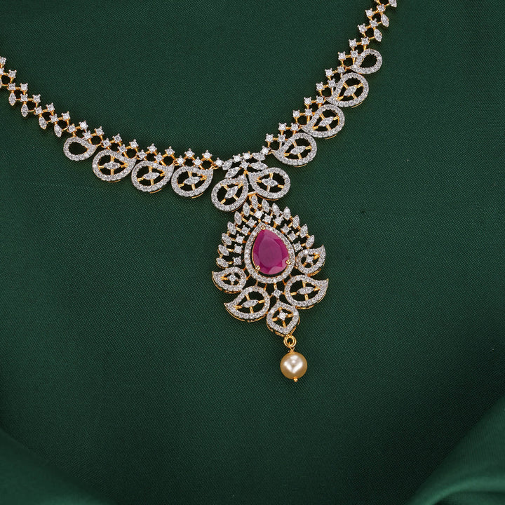 Auralis Diamond Design Necklace Set