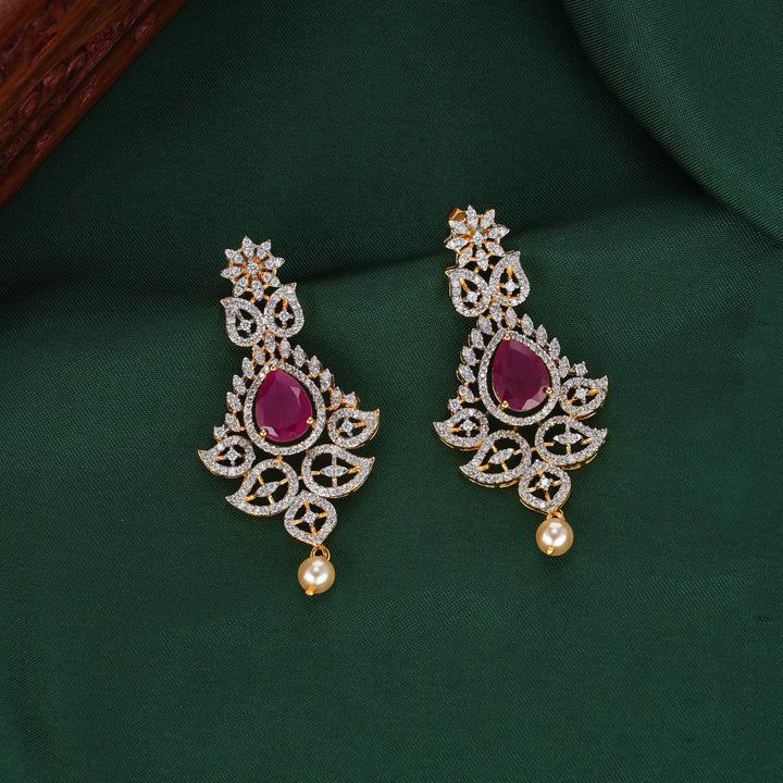Auralis Diamond Design Necklace Set