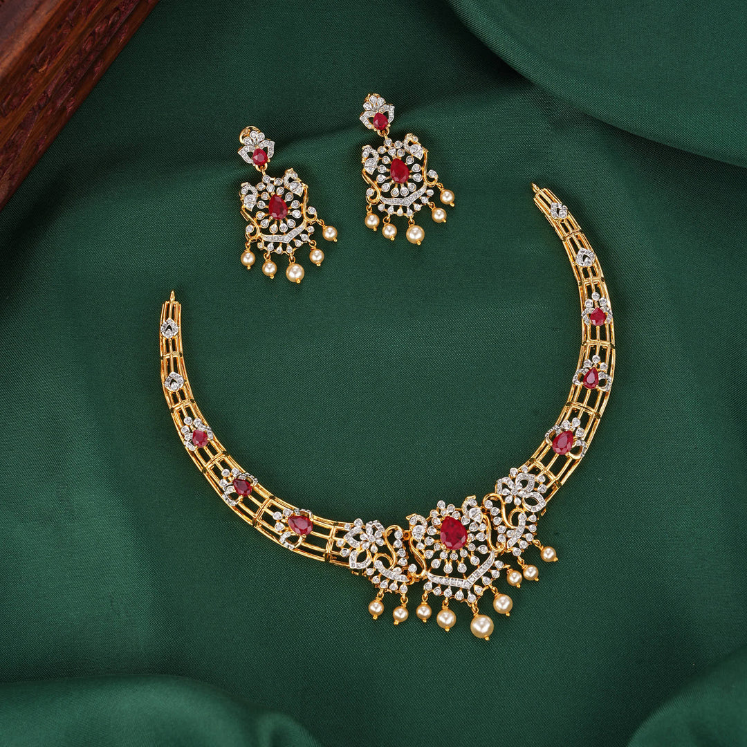 Amelora Diamond Design Necklace Set