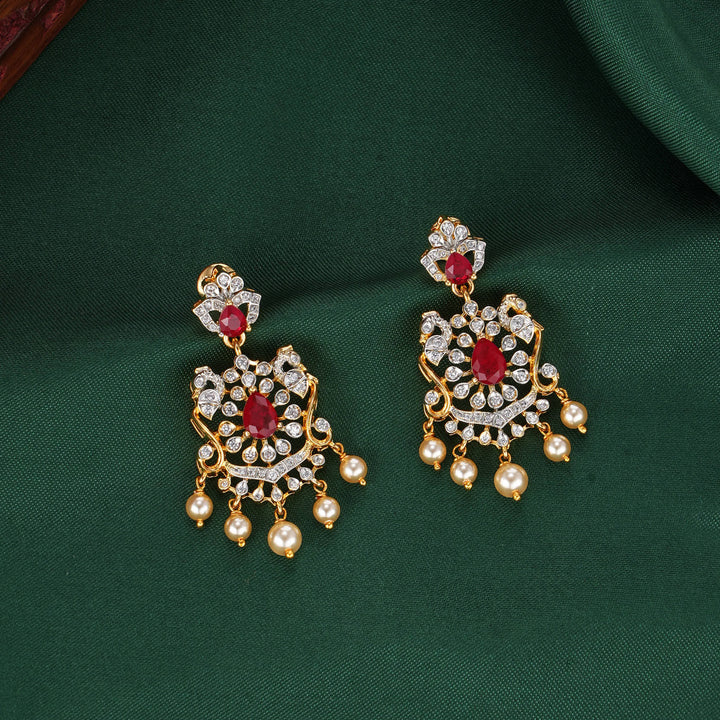 Amelora Diamond Design Necklace Set