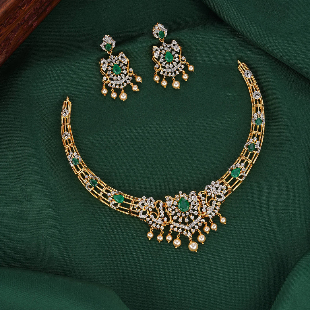 Artfully Crafted Avikam Necklace Set