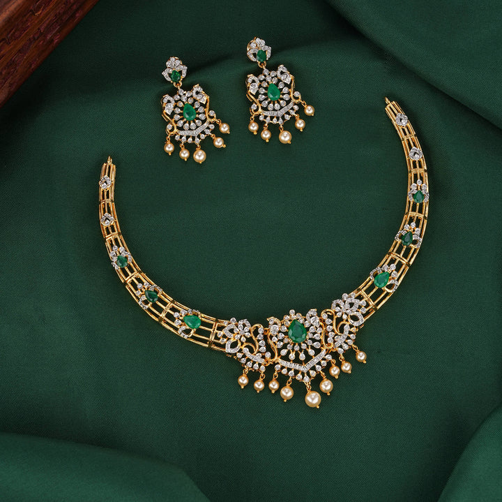 Artfully Crafted Avikam Necklace Set