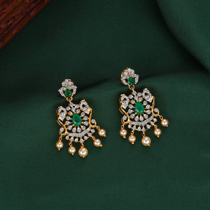 Artfully Crafted Avikam Necklace Set