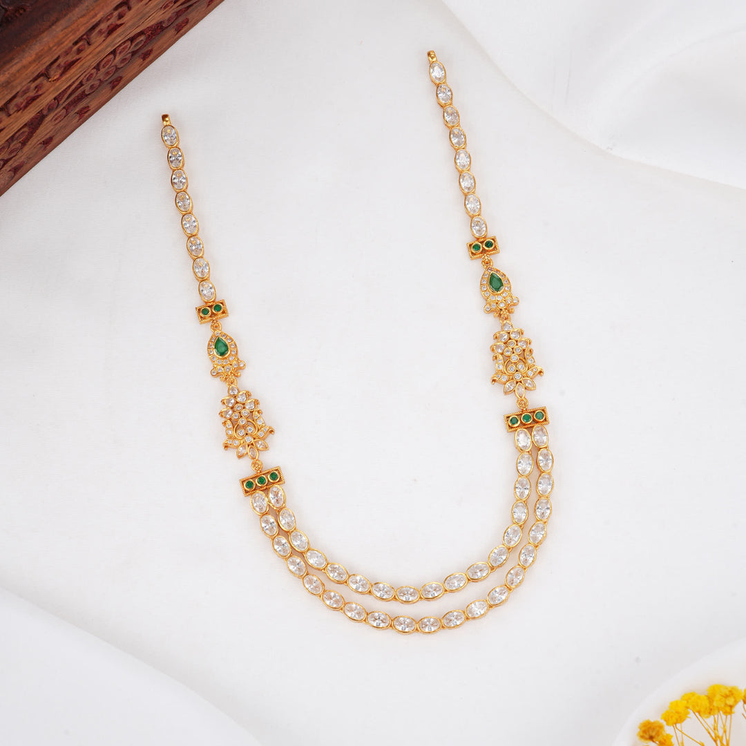 Santhiyaa  Stone Short Necklace