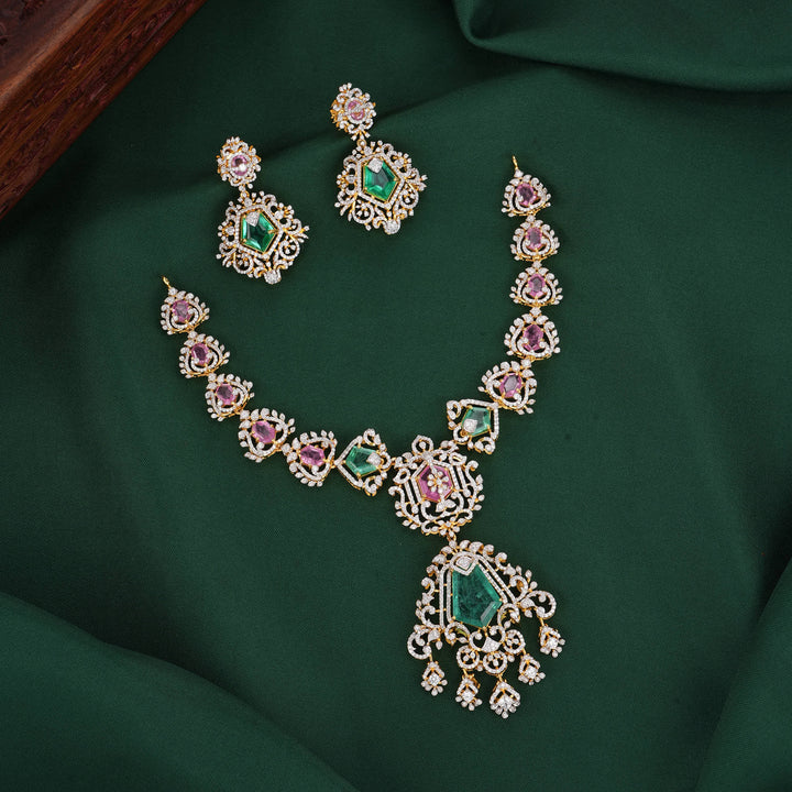Amazing Diamond Design Necklace Set