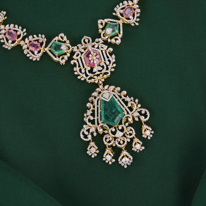 Amazing Diamond Design Necklace Set