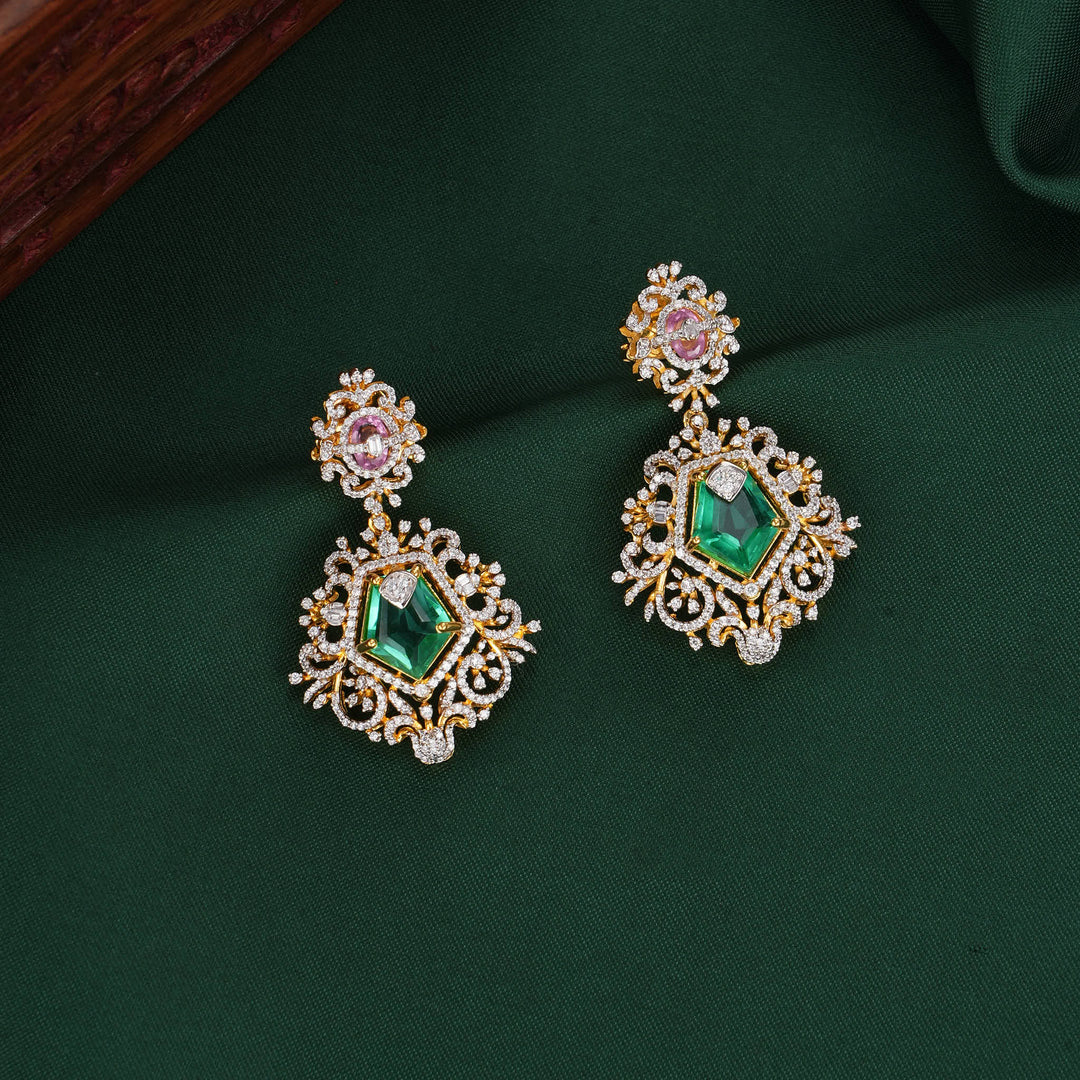 Amazing Diamond Design Necklace Set