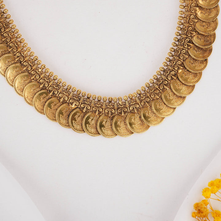 Elegantly Shines Nagas Long Necklace