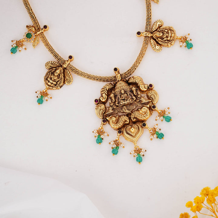 Vertasile Grace Nagas Short Necklace