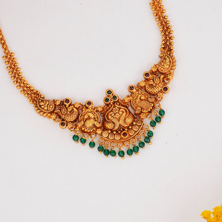 Eye-Catchy Nagas Short Necklace