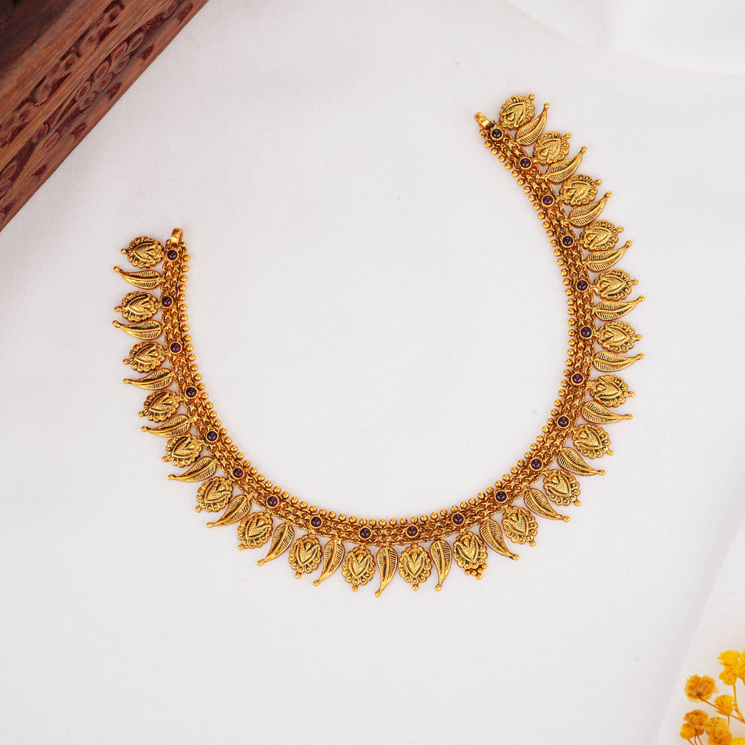 Glows with Elegance Nagas Short Necklace