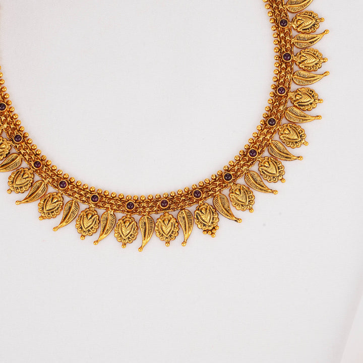 Glows with Elegance Nagas Short Necklace