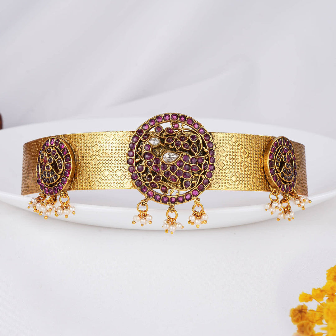 Elevated Elegance Choker