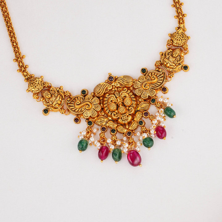 Exquisite Nagas Short Necklace