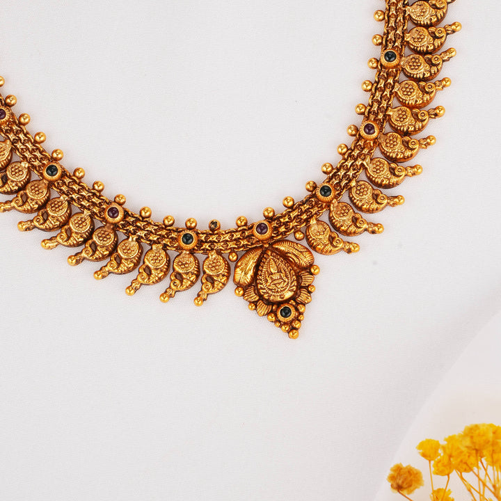 Virella  Nagas Short Necklace