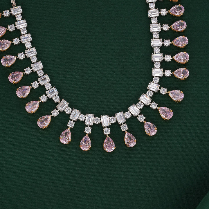 Effortlessly Pretty Short Necklace Set