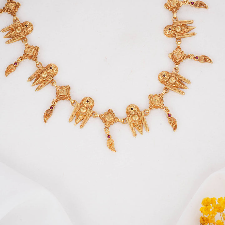 Crafted Wonder Short Necklace