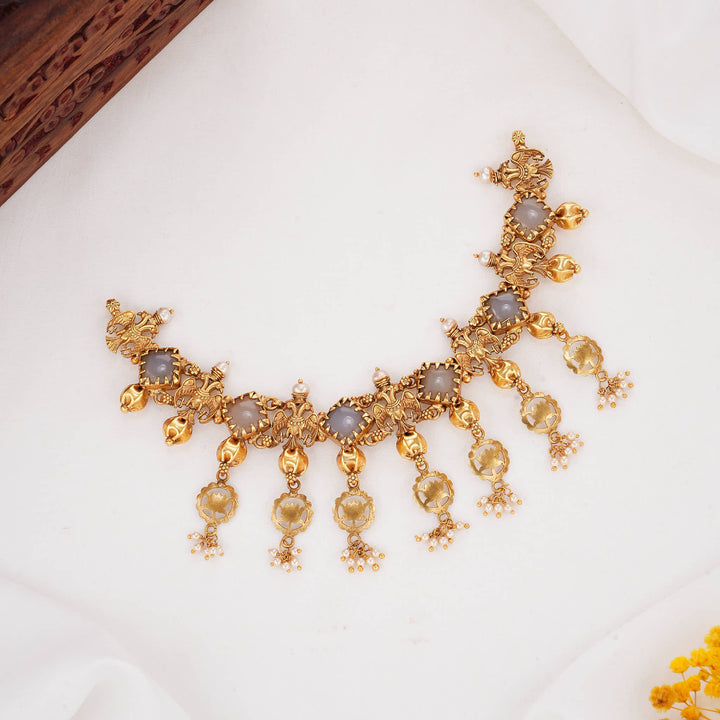 Willow Charm Short Necklace