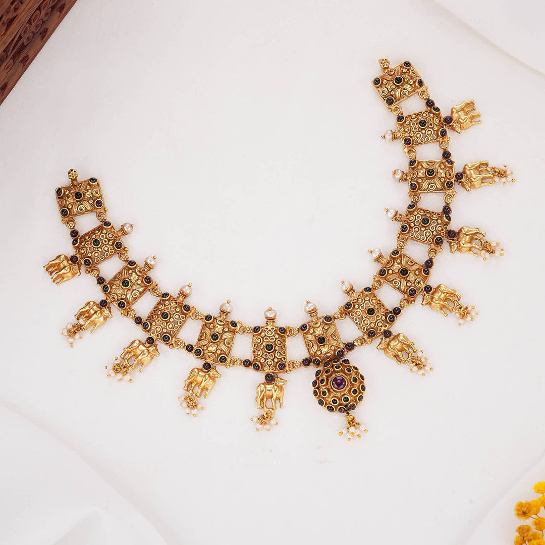Royal Appeal Short Necklace