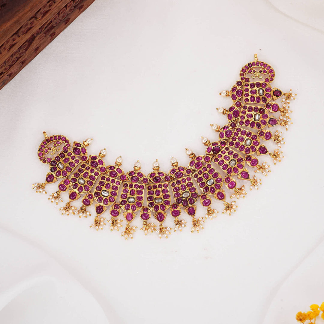 Entrancing Stone Short Necklace