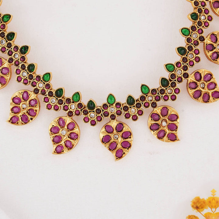Exquisite Stone Short Necklace