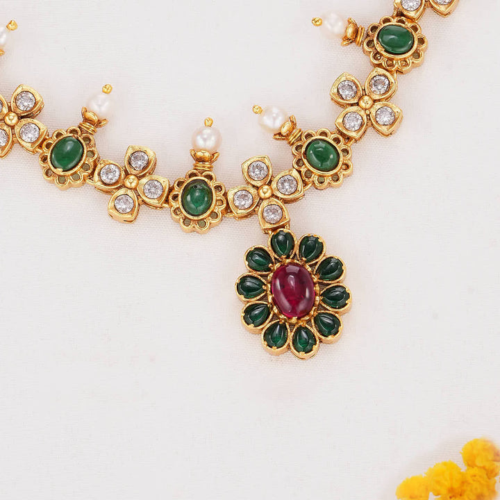 Dreamlike Stone Short Necklace