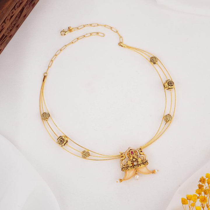 Attractive Hasli Necklace
