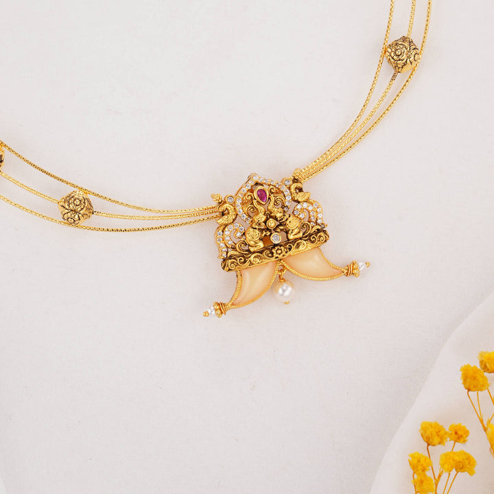 Attractive Hasli Necklace