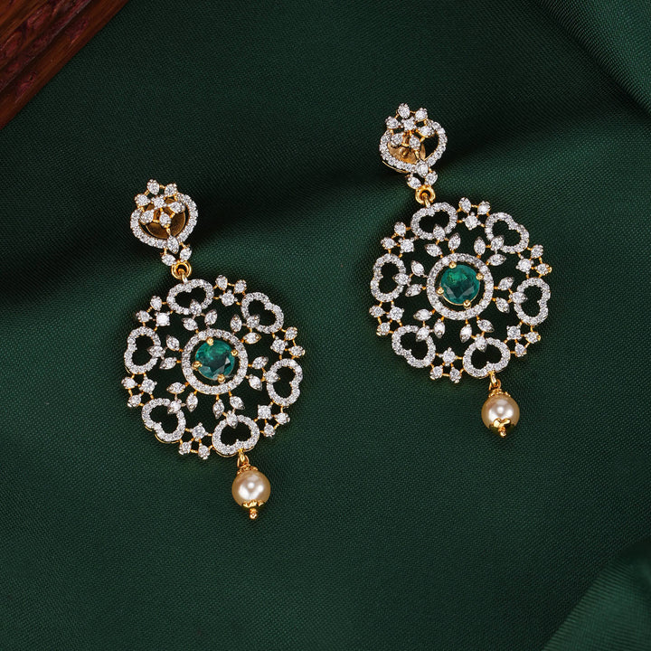 Dhiyaa Diamond Design Short Necklace Set