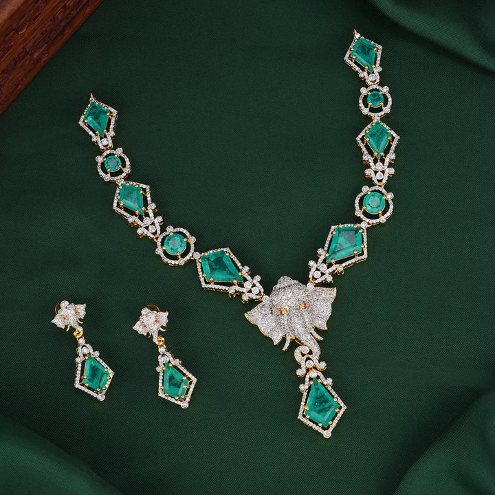 Minthraa Diamond Design Short Necklace Set
