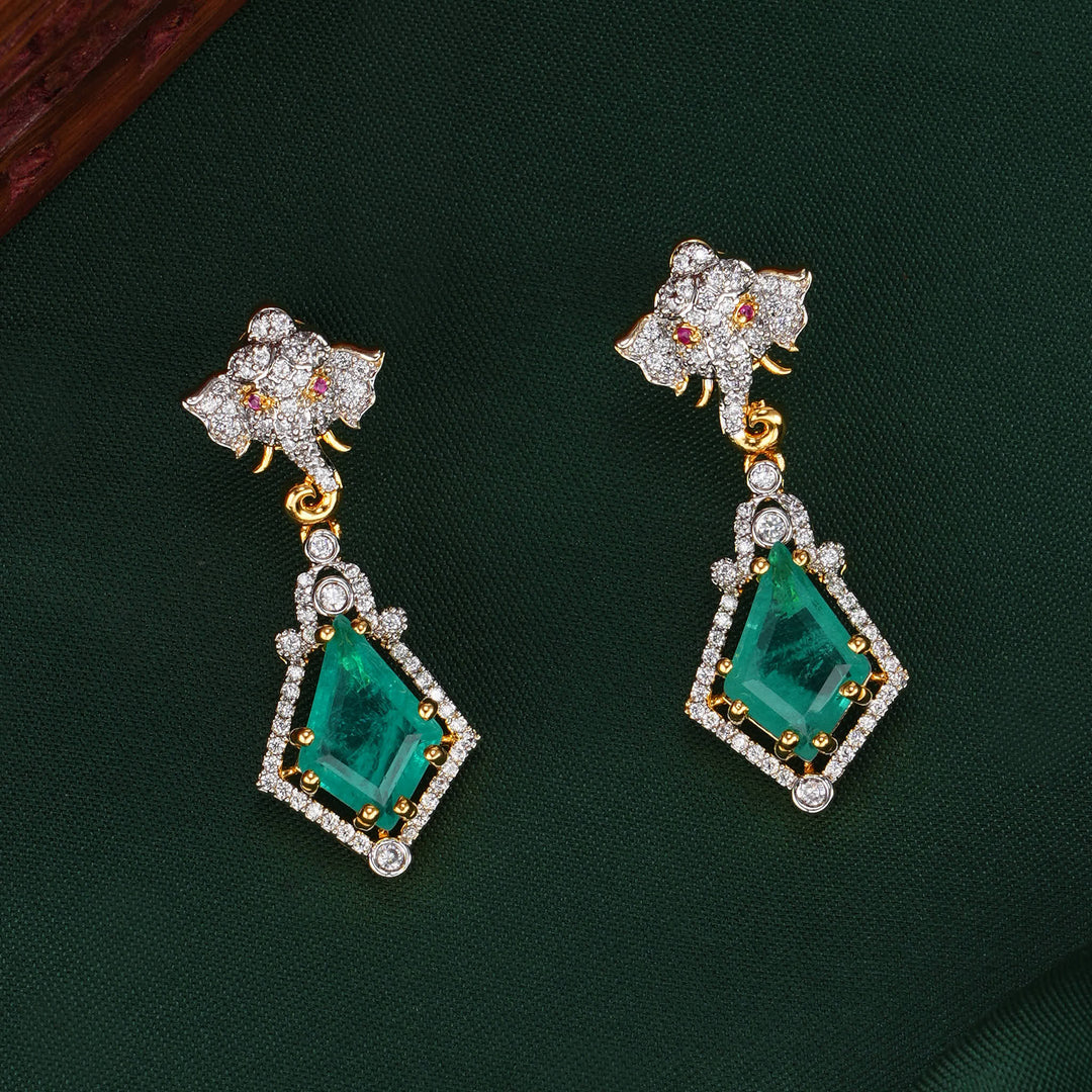 Minthraa Diamond Design Short Necklace Set