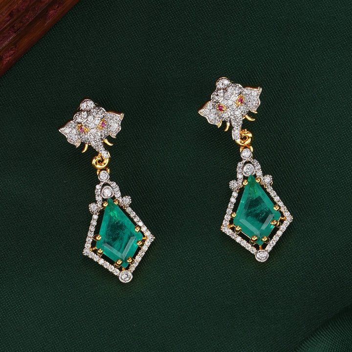 Minthraa Diamond Design Short Necklace Set
