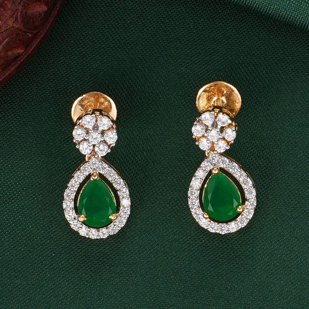 Niharikhaa Avikam Short Necklace Set