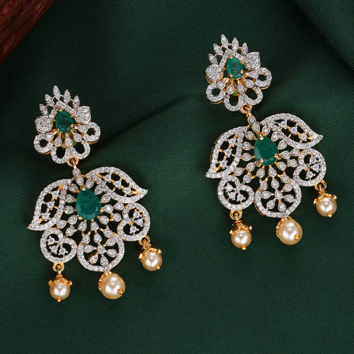 Anthirikaa  Avikam Short Necklace Set